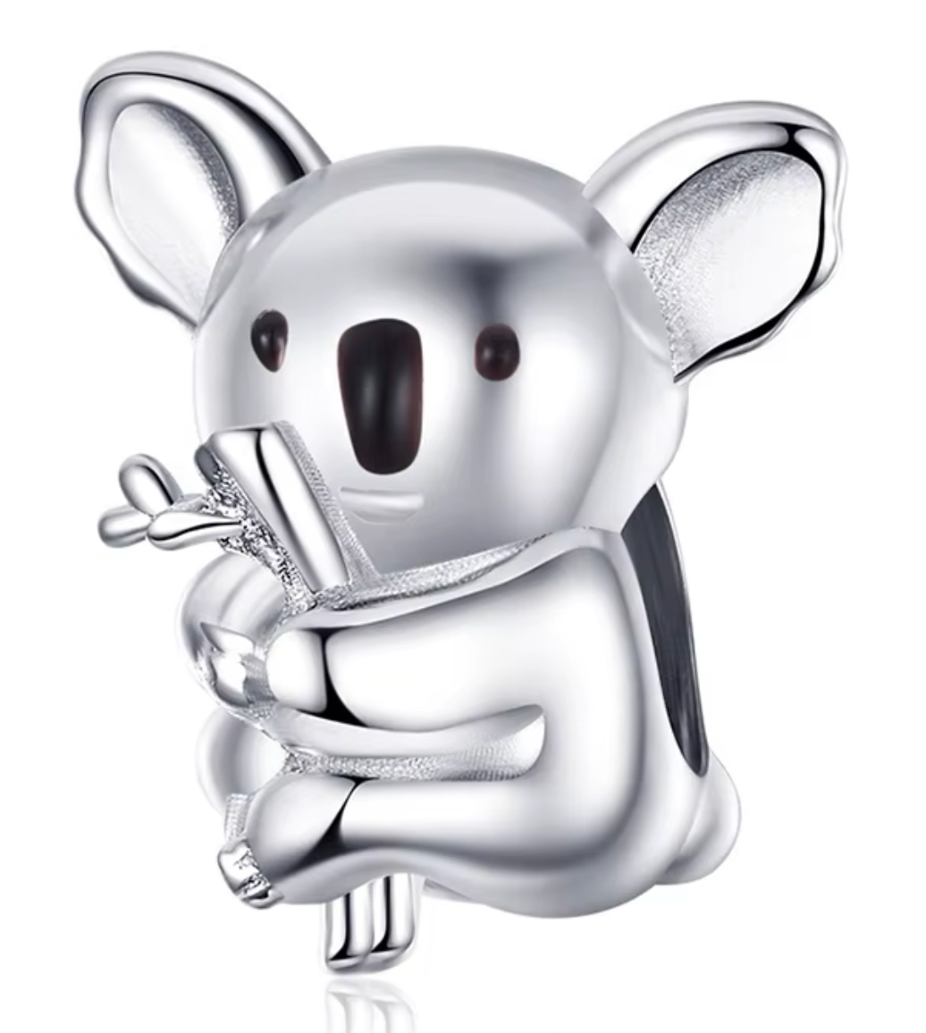 Agrega un toque de ternura con este charm de plata 925. Ideal para pulseras tipo Pandora. ¡Perfecto para regalar!