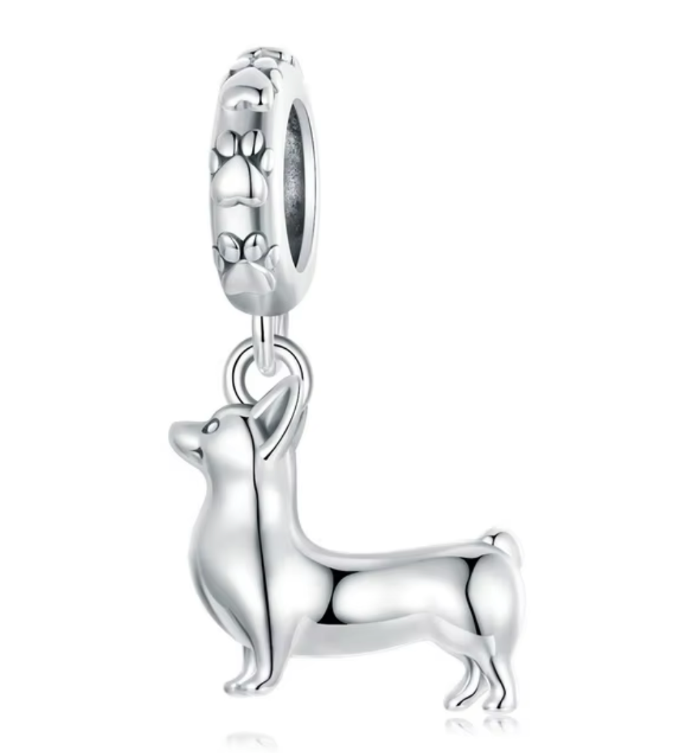 Agrega un toque de ternura con este charm de plata 925. Ideal para pulseras tipo Pandora. ¡Perfecto para regalar!
